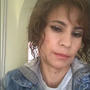 Meet your Posher, Eva